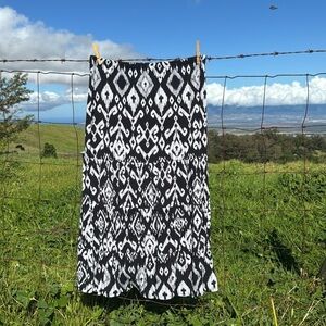 Chicos Ikat Black Teared Jersey knit Maxi Skirt 3
